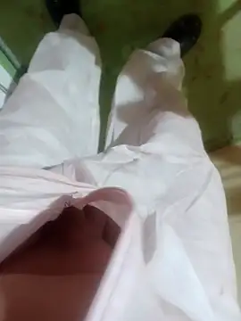 Snapshot of GeilerSchweizer chatting on December 5, 2025, 1:09 pm GeilerSchweizer online show from December 5, 2025, 1:09 pm