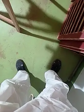 Snapshot of GeilerSchweizer chatting on December 16, 2025, 8:19 am GeilerSchweizer online show from December 16, 2025, 8:19 am