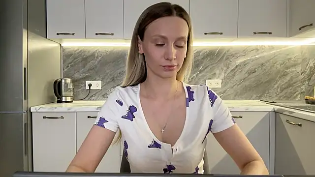 Alice Wonders online show from March 6, 2025, 10:09 am