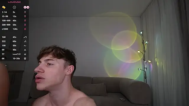 Snapshot of Evan__White_ chatting on February 15, 2026, 6:04 pm Evan White online show from February 15, 2026, 6:04 pm