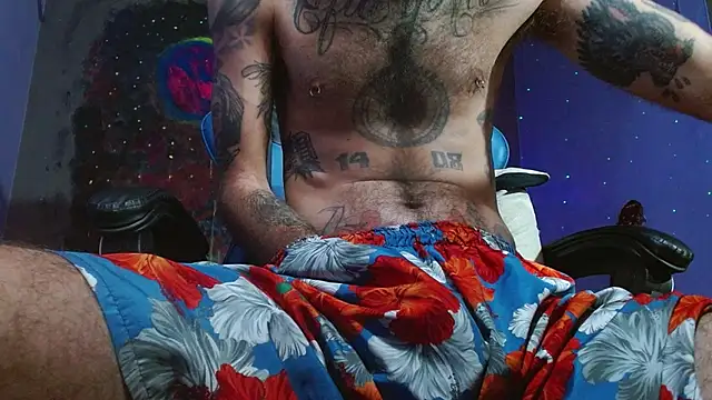Snapshot of Tatted21xxx chatting on January 6, 2025, 6:10 pm Tatted21xxx online show from January 6, 2025, 6:10 pm