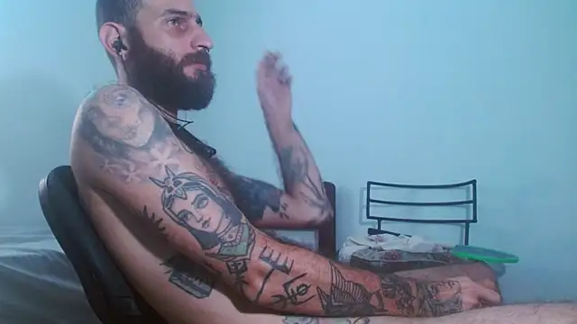 Snapshot of Tatted21xxx chatting on September 27, 2025, 3:39 pm Tatted21xxx online show from September 27, 2025, 3:39 pm