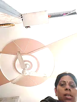 Snapshot of Manmohini123 chatting on February 4, 2025, 4:59 am Manmohini123 online show from February 4, 2025, 4:59 am