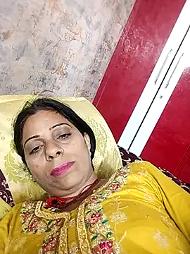 Snapshot of Manmohini123 chatting on February 18, 2025, 11:33 am Manmohini123 online show from February 18, 2025, 11:33 am