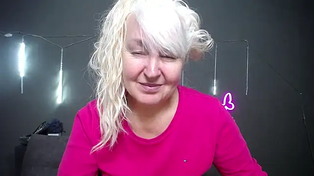 BlondyLeeBest online show from February 27, 2026, 7:14 pm