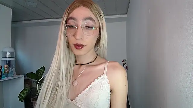 Snapshot of NicoleCortez chatting on January 23, 2025, 9:39 pm NicoleCortez online show from January 23, 2025, 9:39 pm