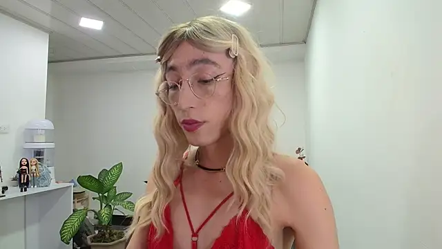 Snapshot of NicoleCortez chatting on January 25, 2025, 11:43 pm NicoleCortez online show from January 25, 2025, 11:43 pm