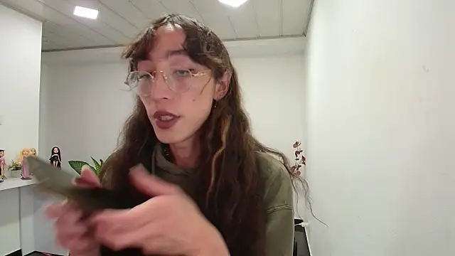 Snapshot of NicoleCortez chatting on March 7, 2025, 1:42 am NicoleCortez online show from March 7, 2025, 1:42 am