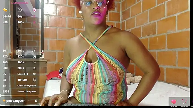 Snapshot of beatziedreams chatting on October 21, 2025, 5:24 pm beatziedreams online show from October 21, 2025, 5:24 pm