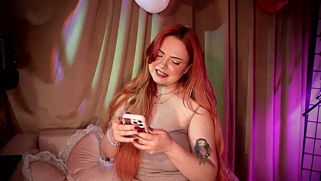 Snapshot of MayaAkashova chatting on February 20, 2026, 5:04 am MayaAkashova online show from February 20, 2026, 5:04 am