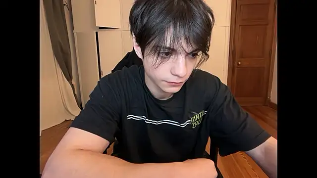 SasukeUhchiaa online show from December 22, 2025, 5:59 am