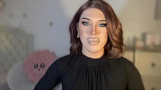 Ts glamxxxx online show from October 17, 2025, 12:36 am