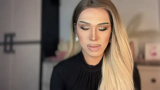 Ts glamxxxx online show from February 16, 2026, 2:07 am