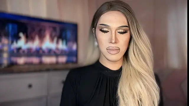 Ts glamxxxx online show from April 3, 2026, 2:42 am