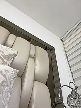 ALISSON FOXXX1 online show from October 30, 2025, 8:53 pm