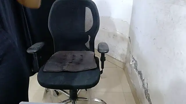 sexy vani1 online show from September 12, 2025, 6:08 pm