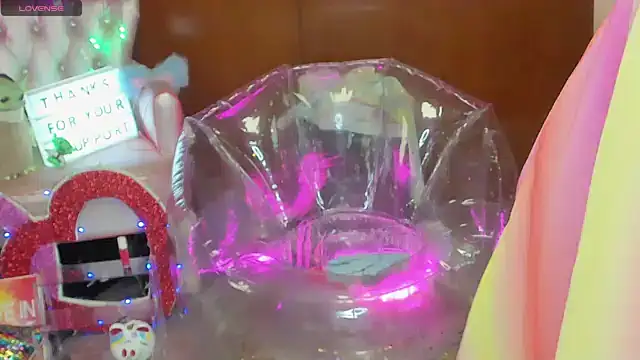 Snapshot of Skinygirl chatting on March 1, 2026, 12:34 am Skinygirl online show from March 1, 2026, 12:34 am