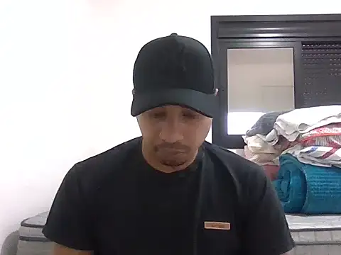 Snapshot of Juninho10c chatting on November 2, 2025, 2:52 pm Juninho10c online show from November 2, 2025, 2:52 pm