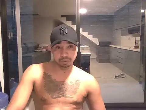 Snapshot of Juninho10c chatting on November 4, 2025, 4:33 am Juninho10c online show from November 4, 2025, 4:33 am