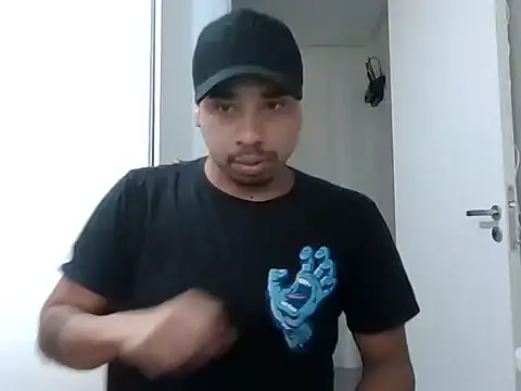 Snapshot of Juninho10c chatting on November 8, 2025, 4:29 pm Juninho10c online show from November 8, 2025, 4:29 pm