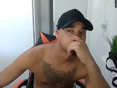 Snapshot of Juninho10c chatting on November 15, 2025, 4:03 pm Juninho10c online show from November 15, 2025, 4:03 pm