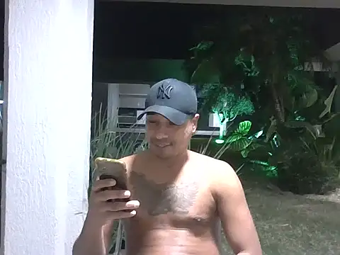 Snapshot of Juninho10c chatting on November 25, 2025, 1:27 am Juninho10c online show from November 25, 2025, 1:27 am