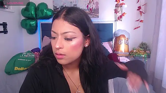 vaness weet online show from March 17, 2025, 8:30 pm