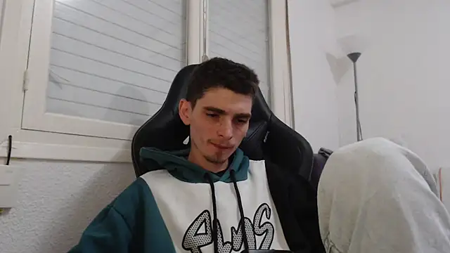 OnlySolovicio online show from November 3, 2025, 7:15 pm