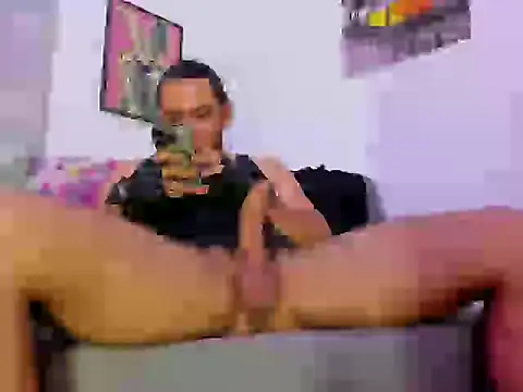 tuyo1995 online show from March 9, 2026, 5:50 pm