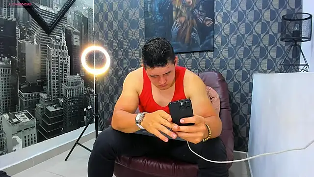 Snapshot of Leonsmoron chatting on December 20, 2025, 1:12 am Leonsmoron online show from December 20, 2025, 1:12 am