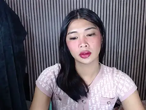 Snapshot of Maria-Moore chatting on October 20, 2025, 10:54 pm Maria-Moore online show from October 20, 2025, 10:54 pm