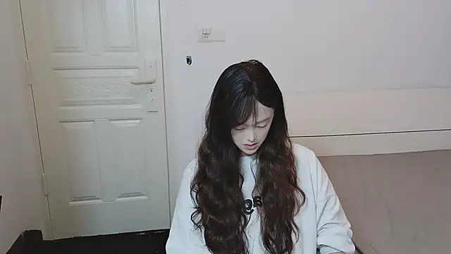 Snapshot of QiuPeiPeimmm chatting on November 5, 2025, 3:45 pm QiuPeiPeimmm online show from November 5, 2025, 3:45 pm