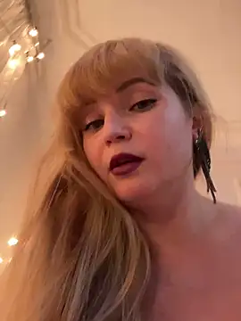 Lady  Maria online show from March 12, 2025, 4:46 pm