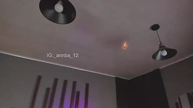 annie barozzi online show from November 17, 2025, 1:28 pm