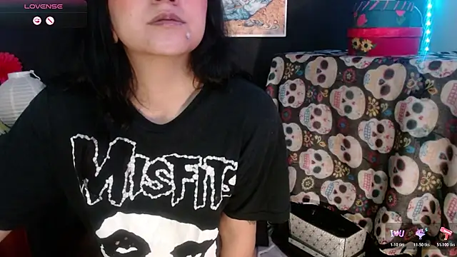 Snapshot of AbsentaVert chatting on November 26, 2025, 12:17 pm AbsentaVert online show from November 26, 2025, 12:17 pm