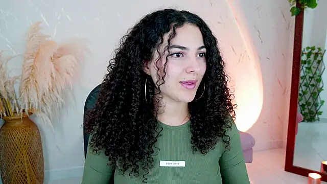 Snapshot of merida_bell18 chatting on March 5, 2026, 1:01 am merida bell18 online show from March 5, 2026, 1:01 am