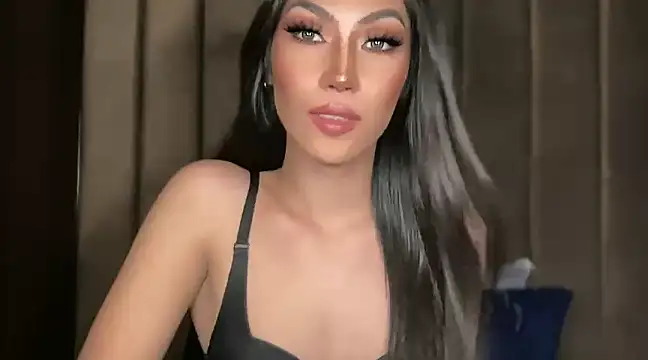 Bella Gordon online show from December 17, 2024, 12:22 pm