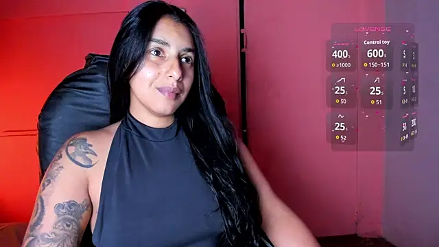 Snapshot of Desipleasure chatting on January 6, 2026, 8:23 pm Desipleasure online show from January 6, 2026, 8:23 pm