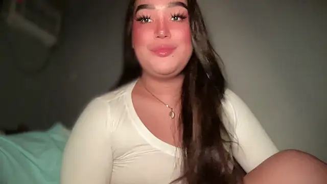 Snapshot of MissCataleyaxxx chatting on February 23, 2026, 1:25 am MissCataleyaxxx online show from February 23, 2026, 1:25 am