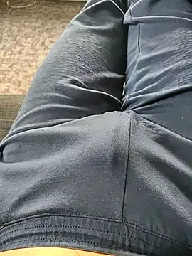 kiam471 online show from October 31, 2025, 2:07 pm