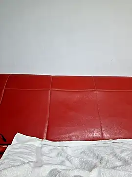 Doll Loren online show from March 19, 2025, 2:27 am