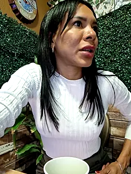 Doll Loren online show from September 30, 2025, 1:49 pm