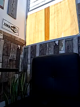 Doll Loren online show from May 23, 2026, 6:34 pm