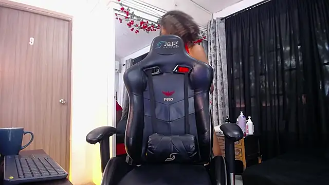 BLACK ROSSE 1 online show from January 25, 2025, 12:37 pm