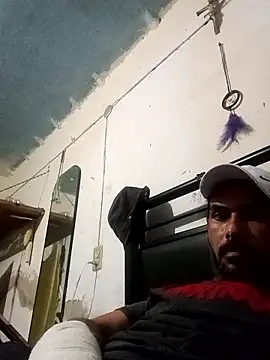 Snapshot of Tututu17@xh chatting on January 10, 2026, 11:45 am Tututu17xh online show from January 10, 2026, 11:45 am