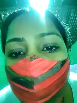 Shristiprakash0 online show from December 9, 2024, 12:51 pm