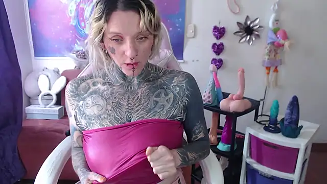 SLOPPYTITSS online show from March 18, 2025, 3:10 pm