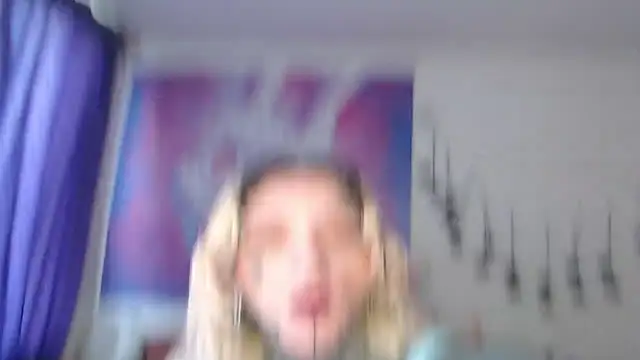 SLOPPYTITSS online show from September 19, 2025, 12:17 pm