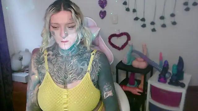 Snapshot of SLOPPYTITSS chatting on April 3, 2026, 10:52 pm SLOPPYTITSS online show from April 3, 2026, 10:52 pm