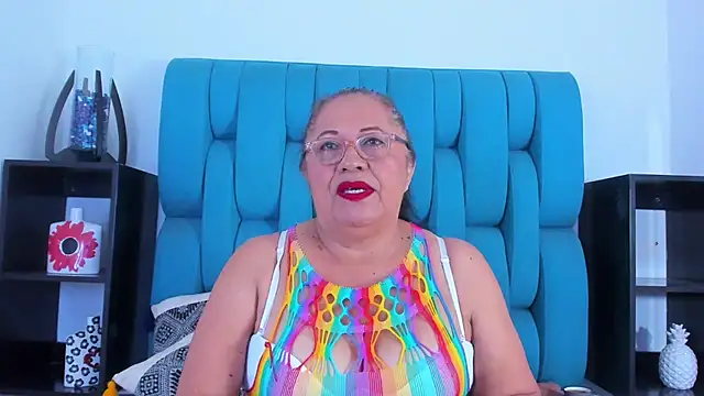 Keira Lennox online show from February 12, 2025, 12:44 pm